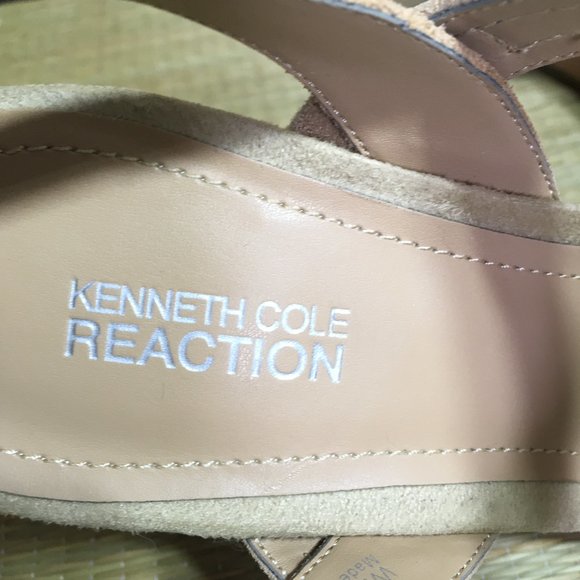 Kenneth Cole Suede Platform Wedge - size 10 - Picture 4 of 12